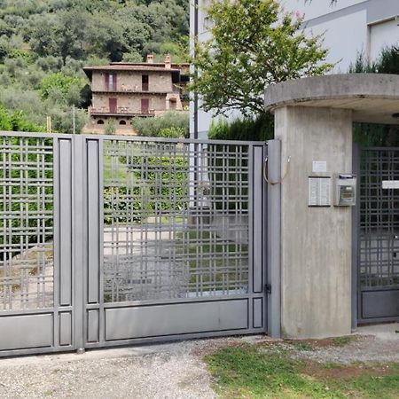 Appartamento Nelly - Per 4 Persone - Caray Park - Sale Marasino - Lago D'Iseo Marone Buitenkant foto