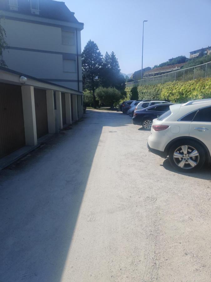 Appartamento Nelly - Per 4 Persone - Caray Park - Sale Marasino - Lago D'Iseo Marone Buitenkant foto